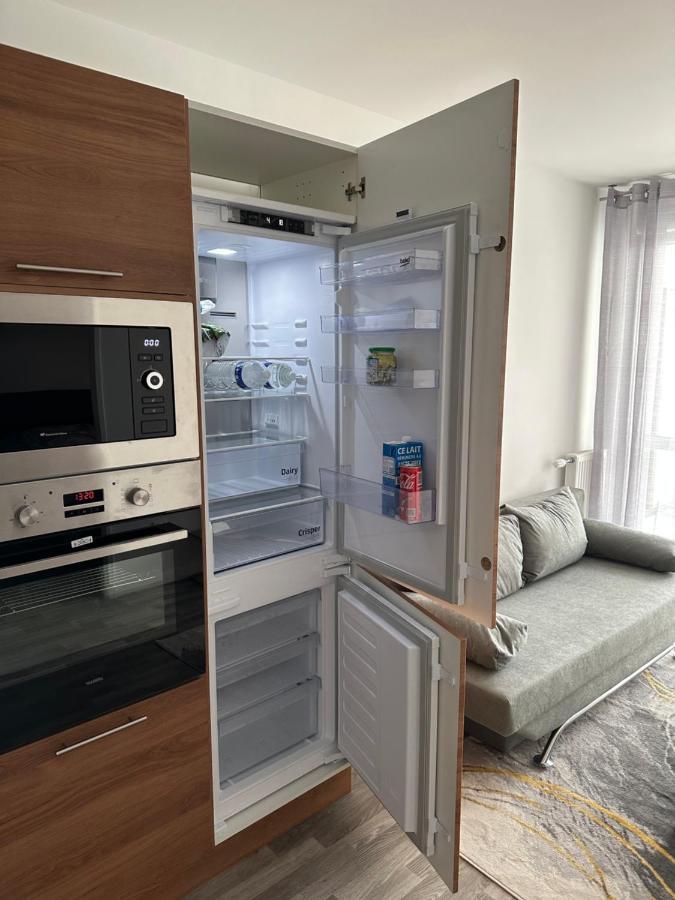 Agreable 2 Pieces Avec Balcon Et Parking Transports By Immo Kit Bnb سارسيل المظهر الخارجي الصورة