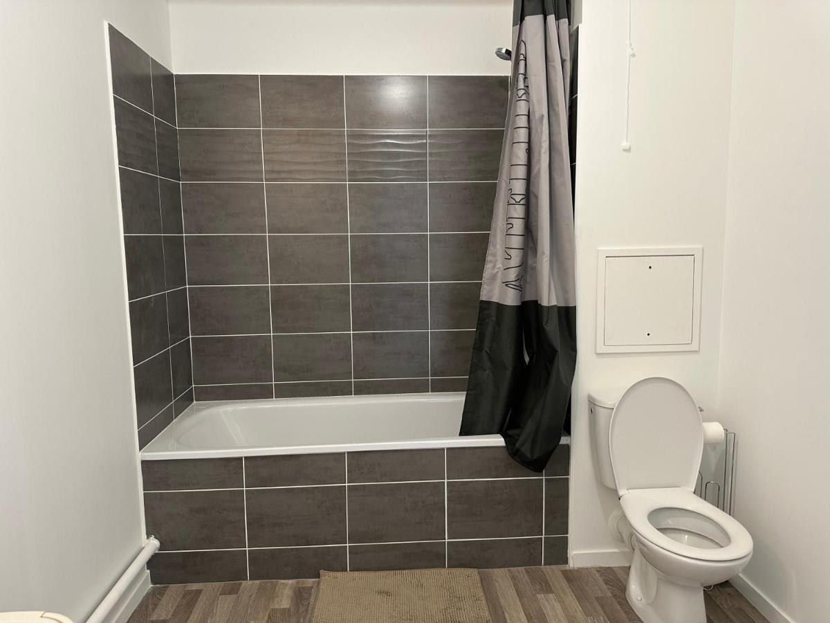 Agreable 2 Pieces Avec Balcon Et Parking Transports By Immo Kit Bnb سارسيل المظهر الخارجي الصورة