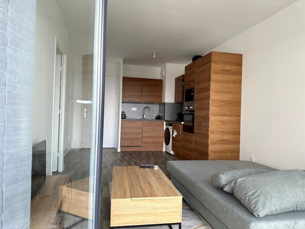 Agreable 2 Pieces Avec Balcon Et Parking Transports By Immo Kit Bnb سارسيل المظهر الخارجي الصورة